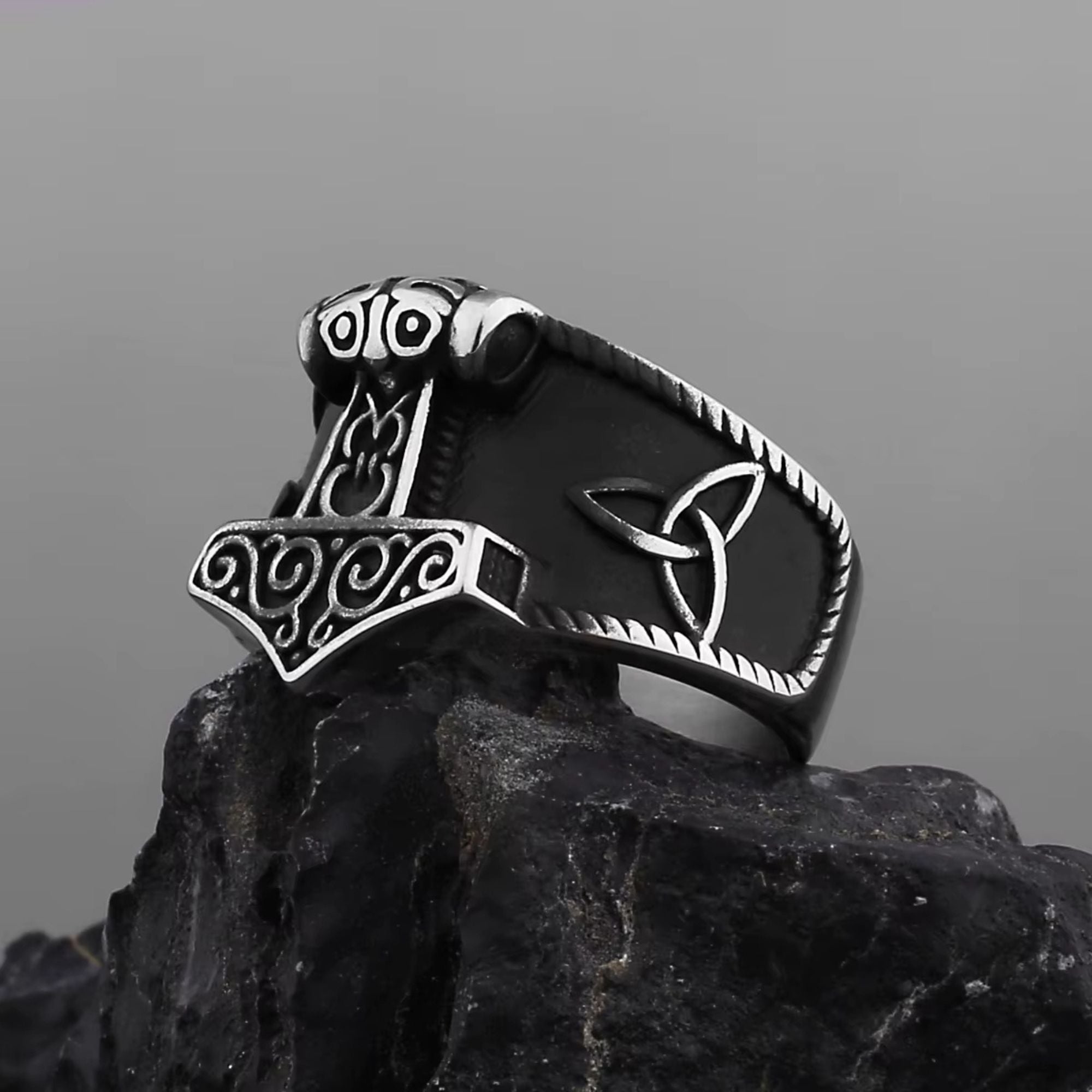 Gun Black Mjolnir Ring